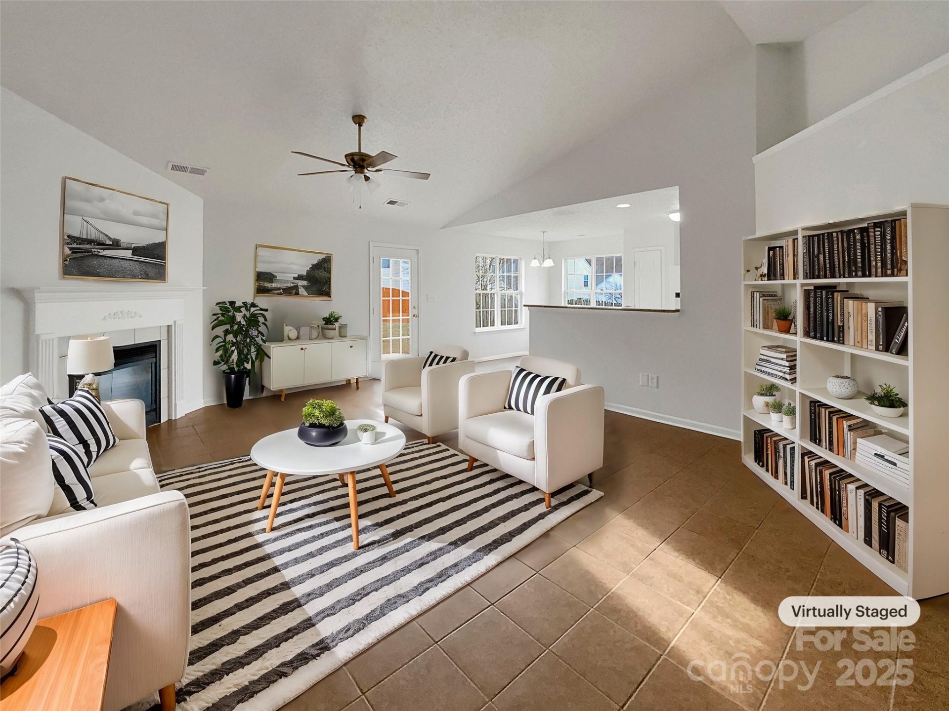Property image 2 at 811 Reigate Road, Charlotte, NC 28262