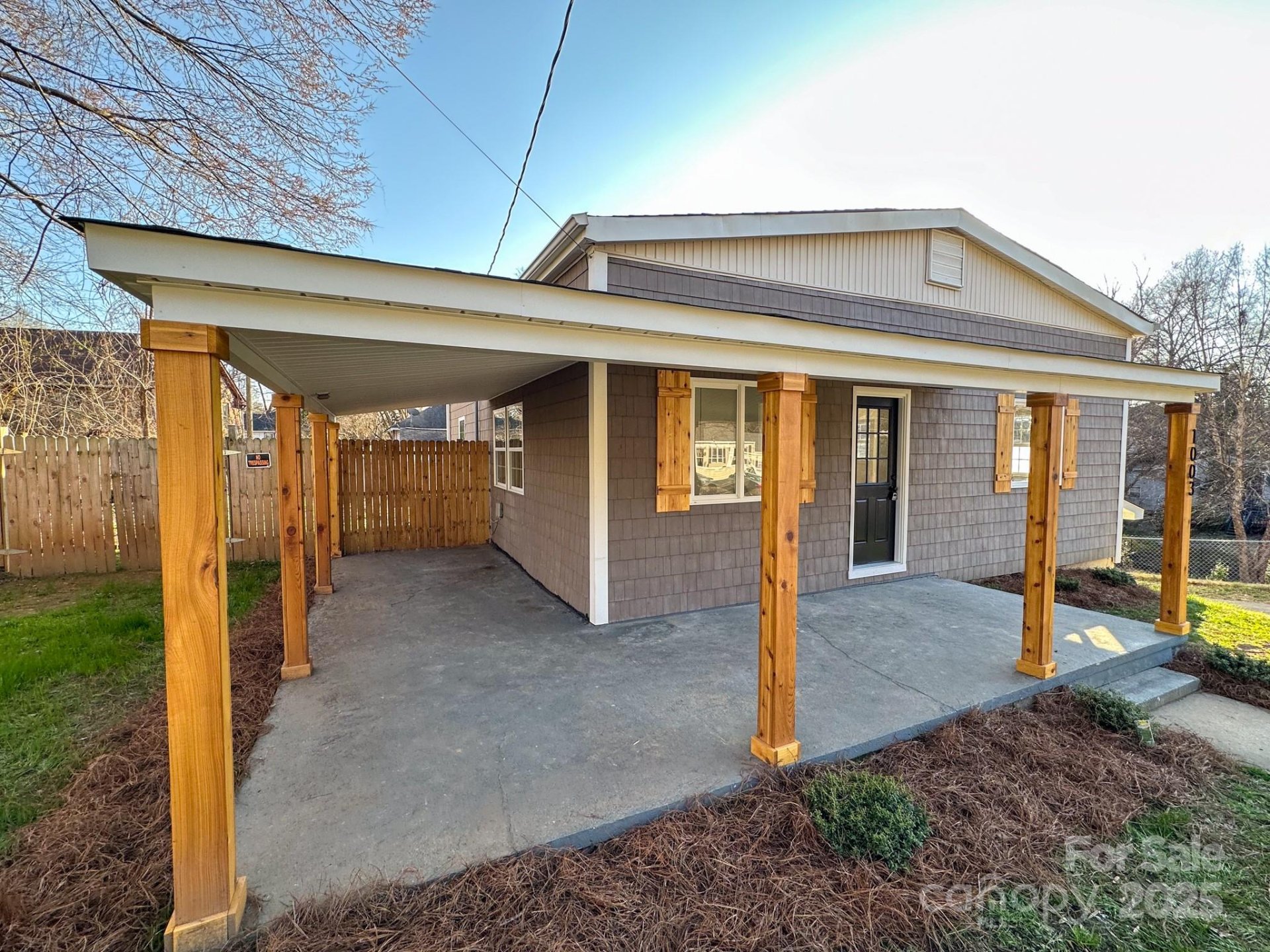 Property image 3 at 1003 W 4th Avenue, Gastonia, NC 28052