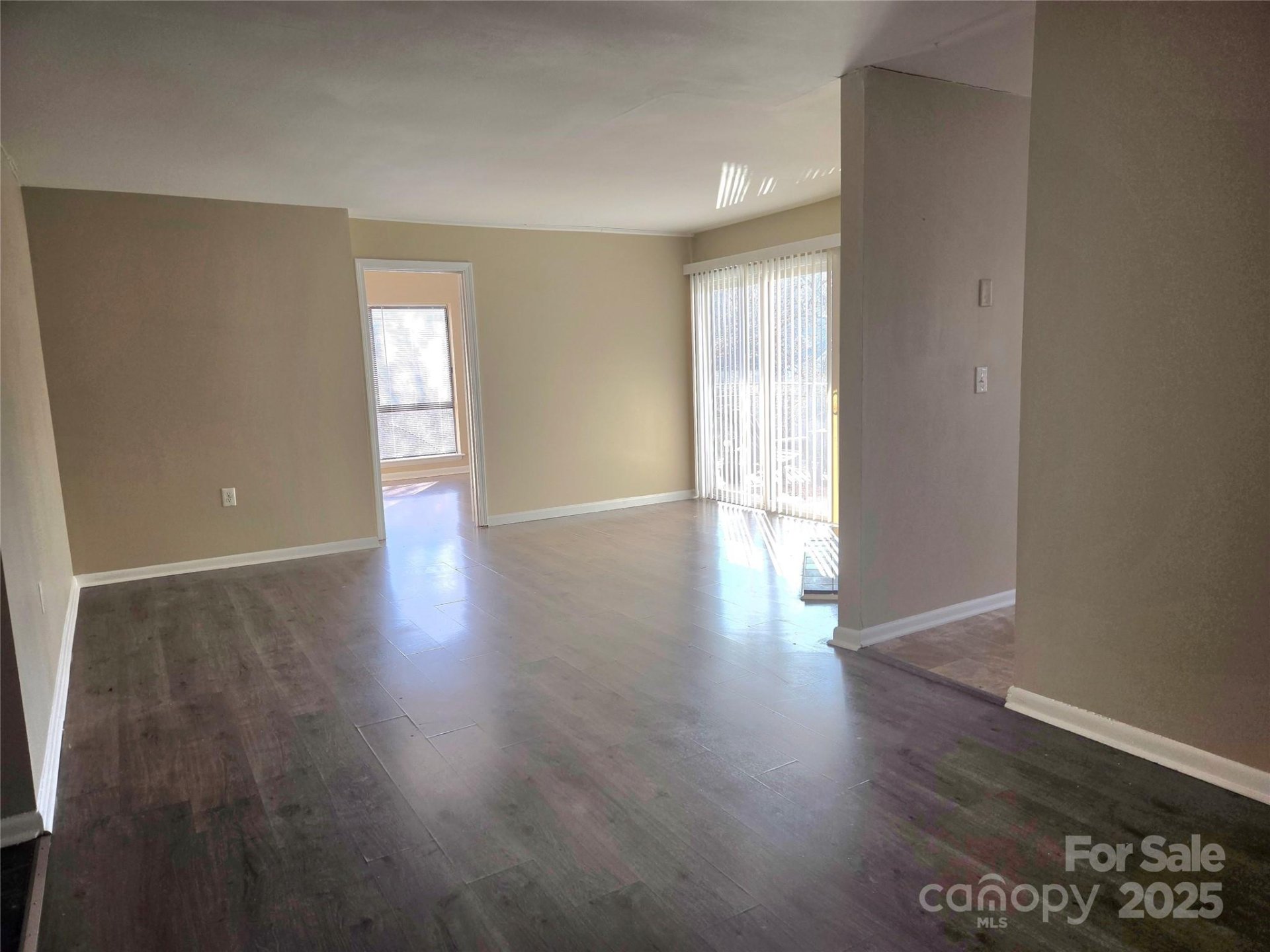 Property image 3 at 4902 Spring Lake Drive, Charlotte, NC 28212