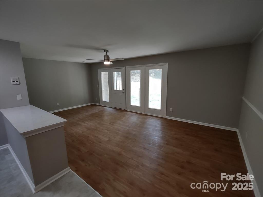 Property image 2 at 6106 Meadow Rose Lane, Charlotte, NC 28215