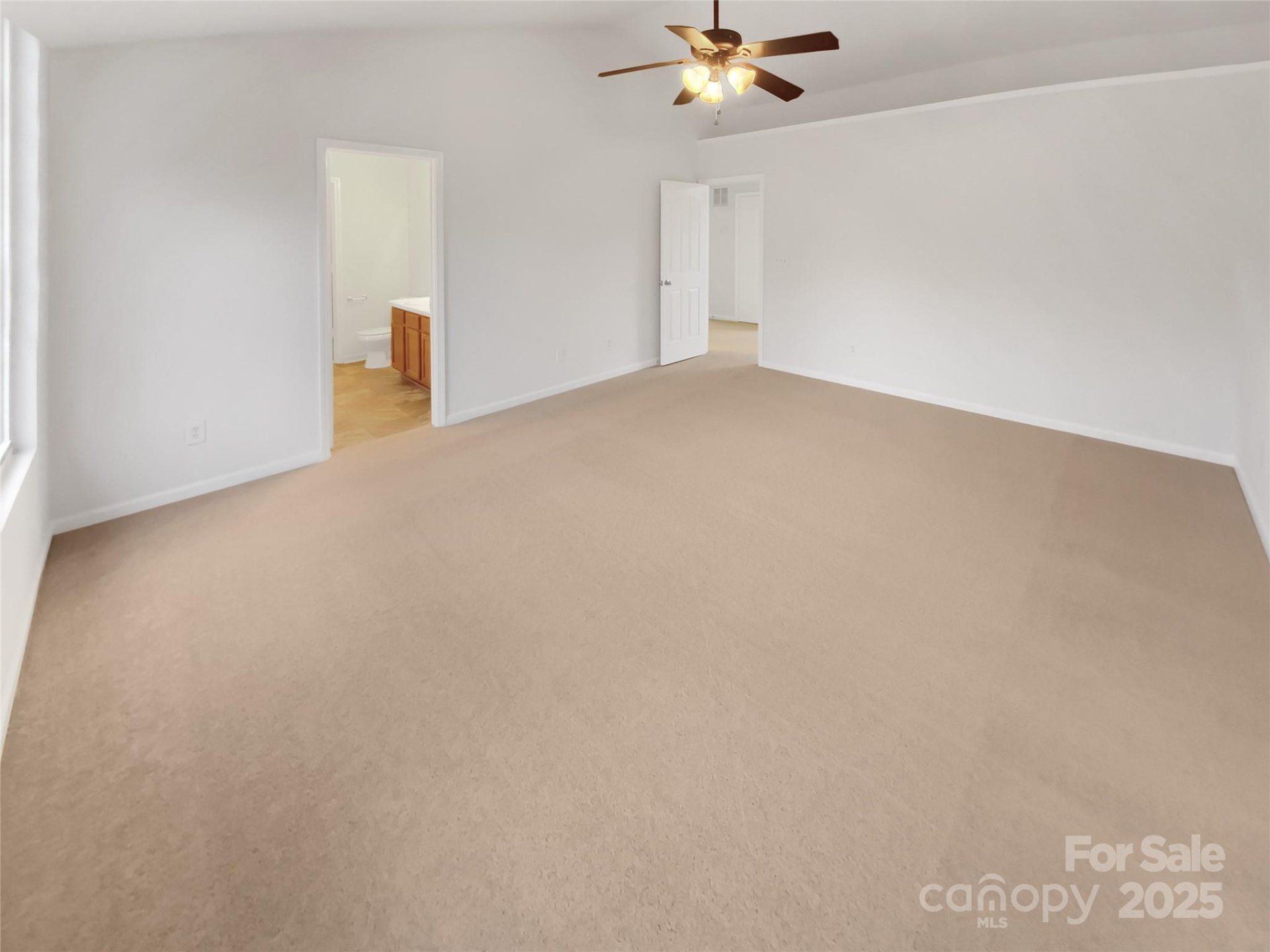Property image 5 at 4910 Muskogee Drive, Charlotte, NC 28212