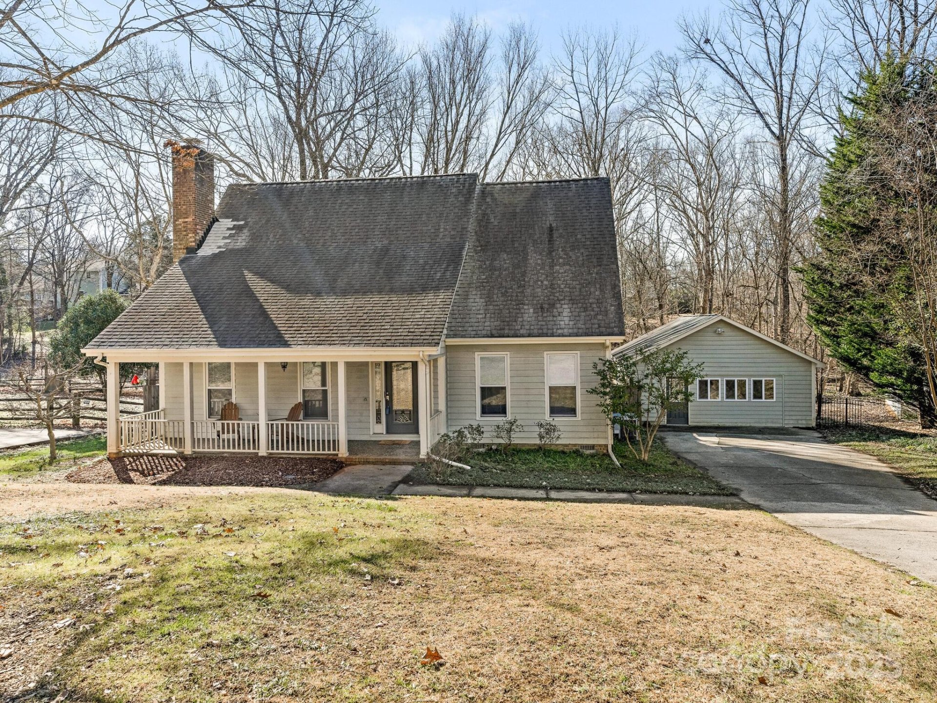 Innisfree, Charlotte Community