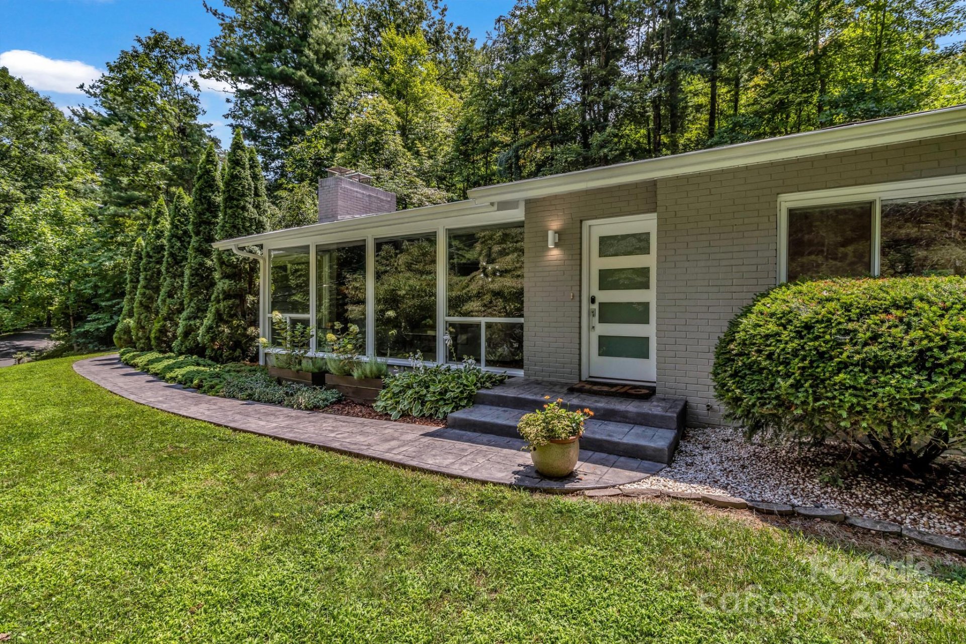 Property image 4 at 10 Brookwood Road, Asheville, NC 28804