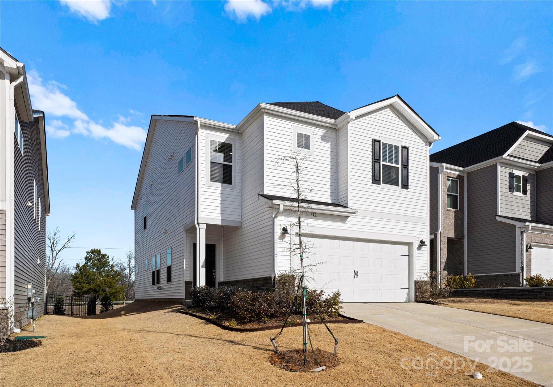 642 Citriadora Street