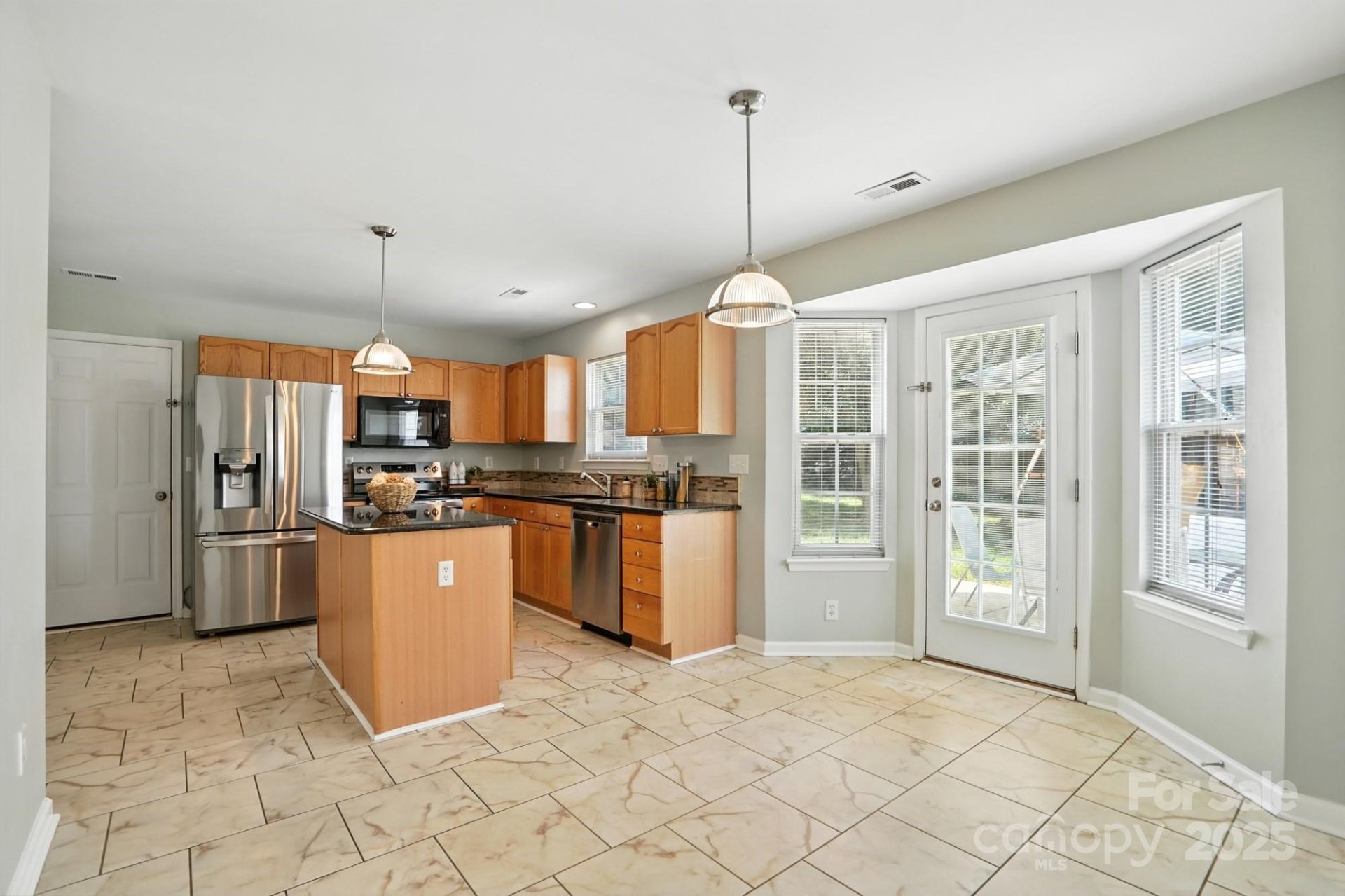 Property image 5 at 916 Knightsbridge Road, Fort Mill, SC 29708
