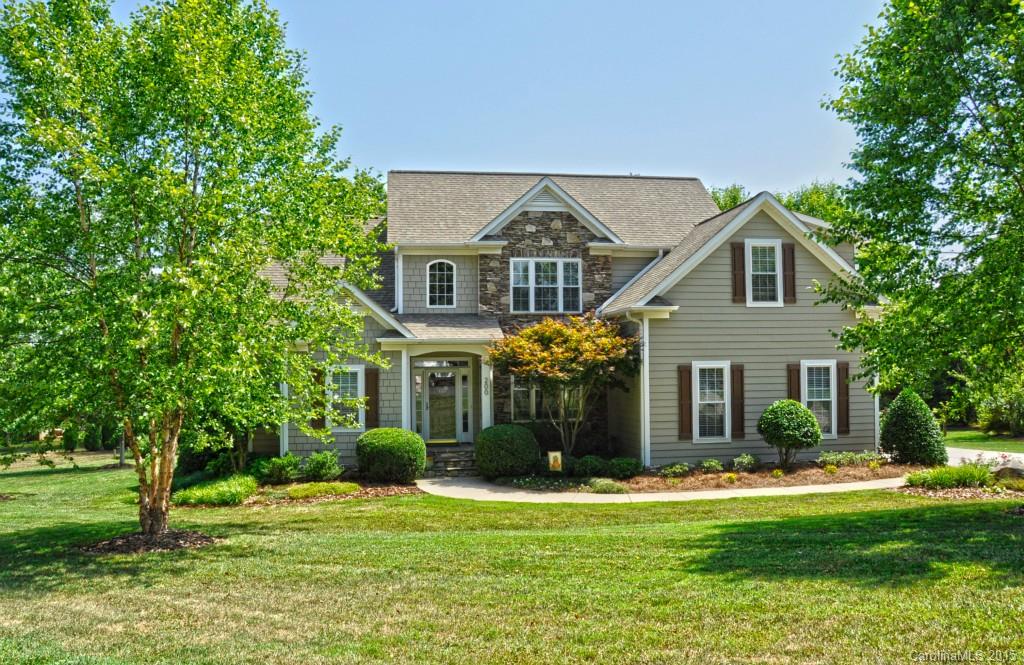 Property image 1 at 200 Turnberry Lane, Mooresville, NC 28117