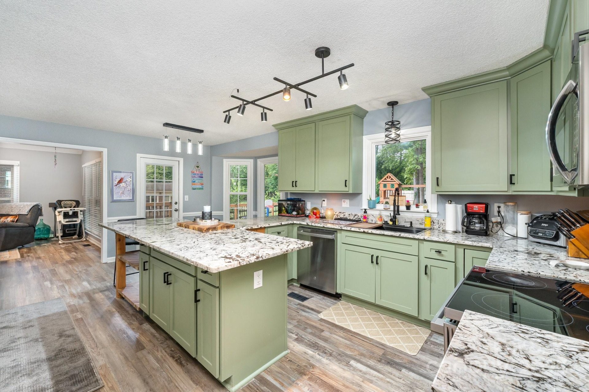 Property image 3 at 2000 Shannon Bridge Lane, Matthews, NC 28105