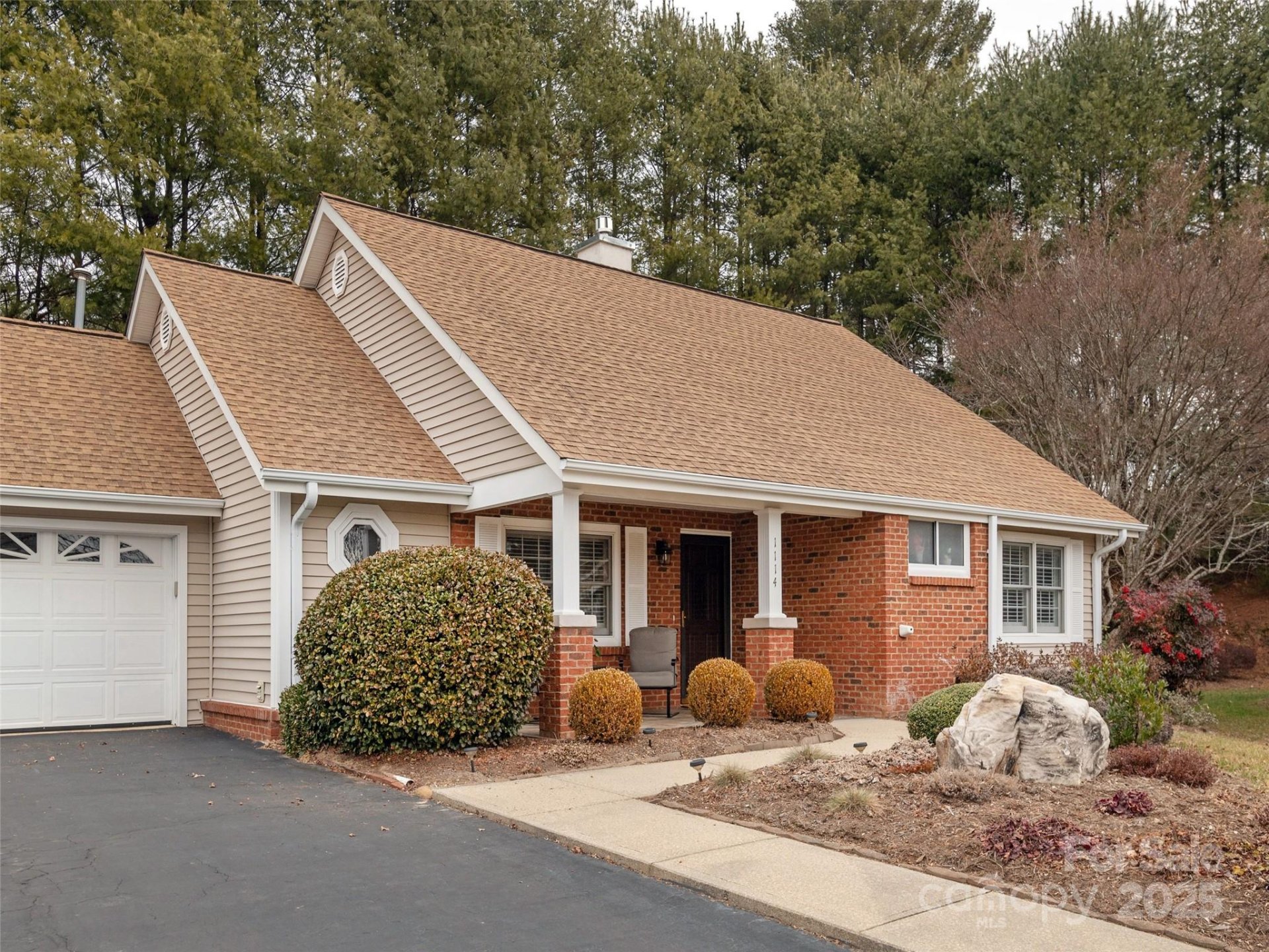 Property image 1 at 1114 Citation Circle, Hendersonville, NC 28739