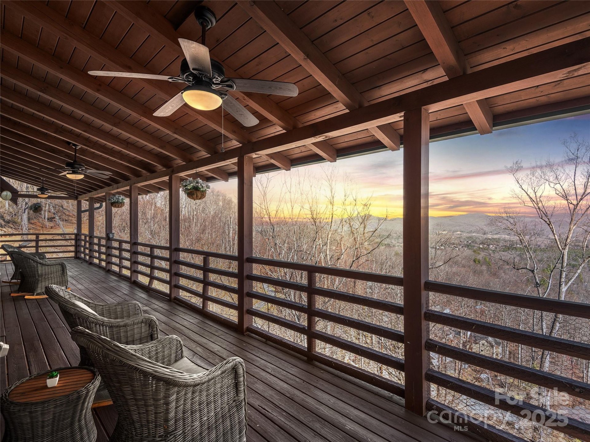 Royal Pines, Arden Community
