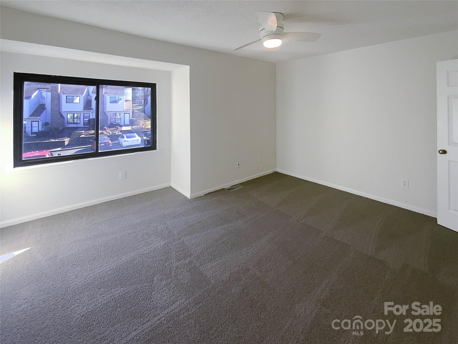 Property image 5 at 10945 Carmel Crossing Road, Charlotte, NC 28226