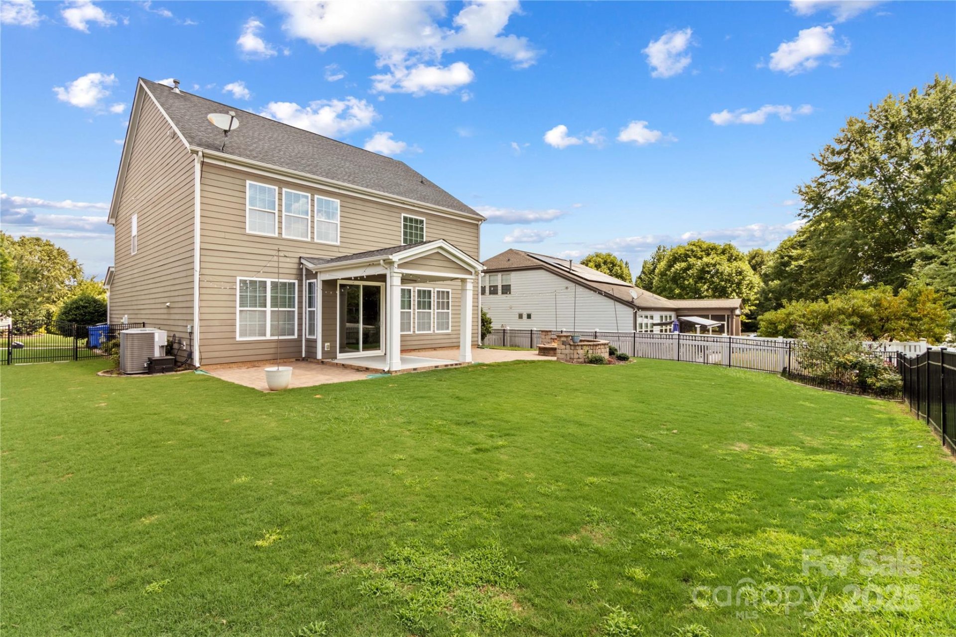 Property image 2 at 138 Byers Commons Drive, Mooresville, NC 28117