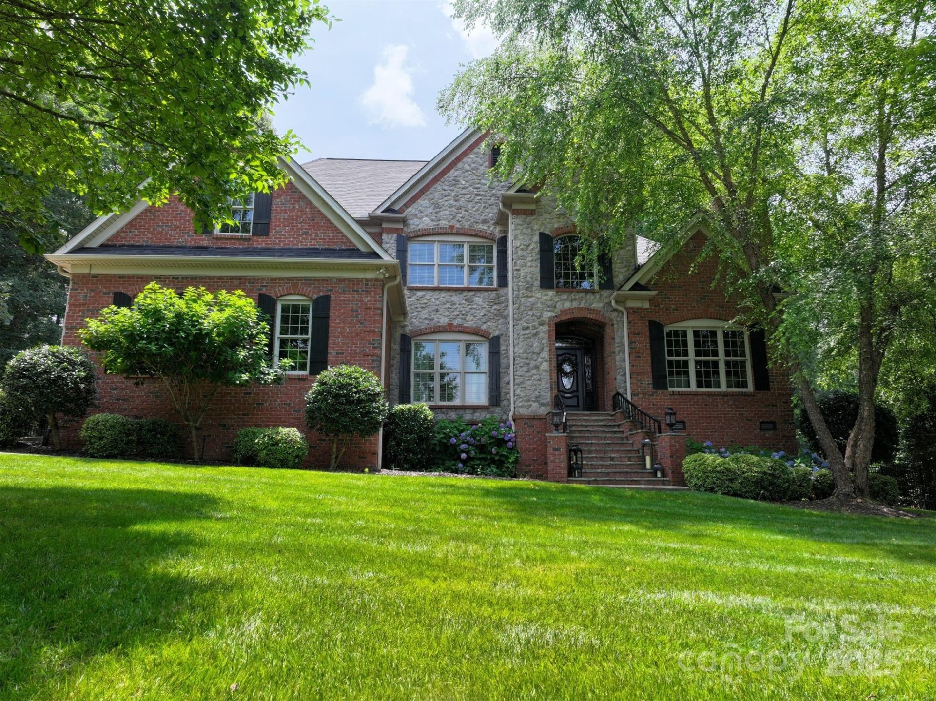 Property image 1 at 252 Bay Shore Loop, Mooresville, NC 28117