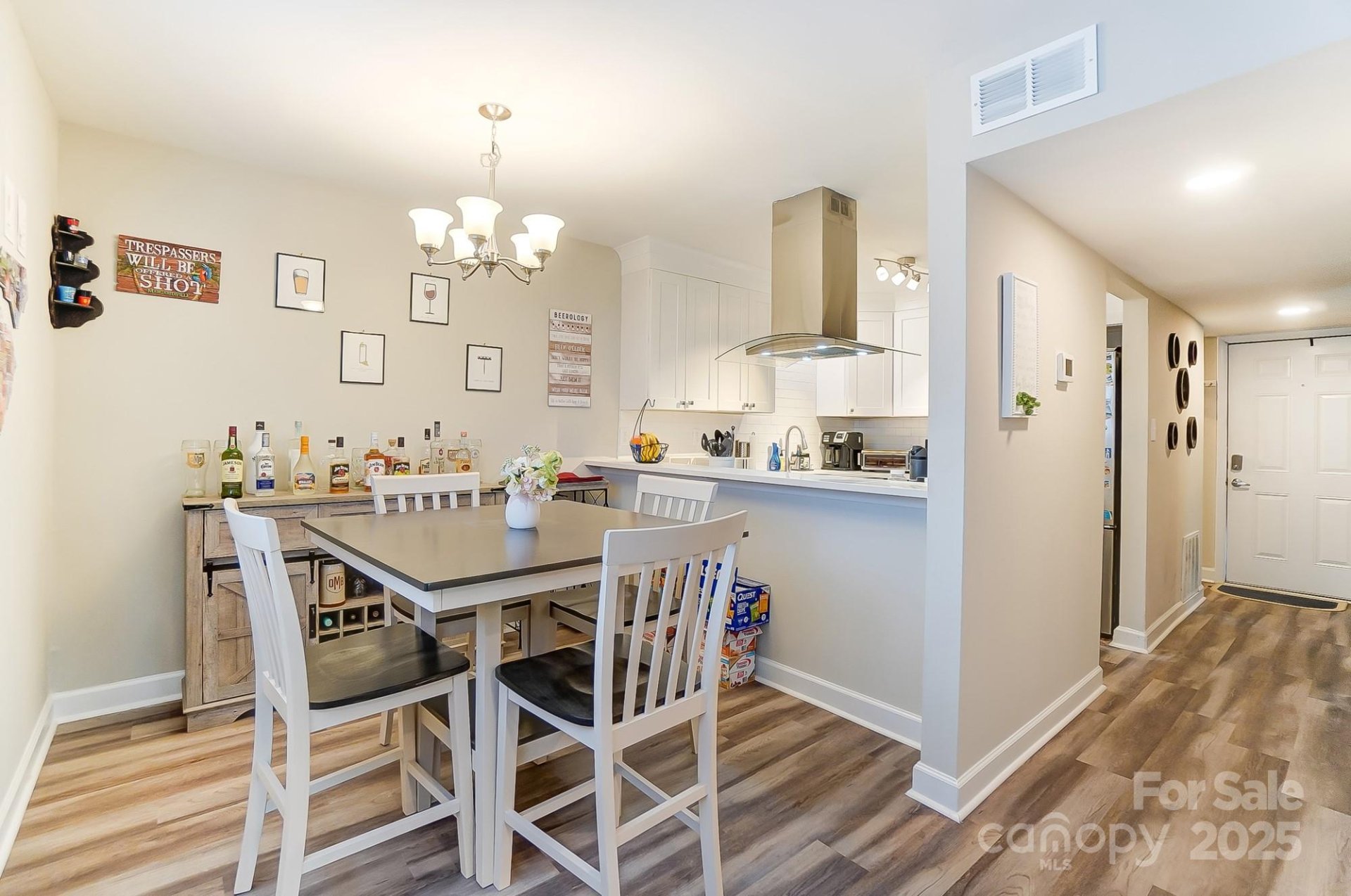 Property image 1 at 1605 Merry Oaks Road, Charlotte, NC 28205