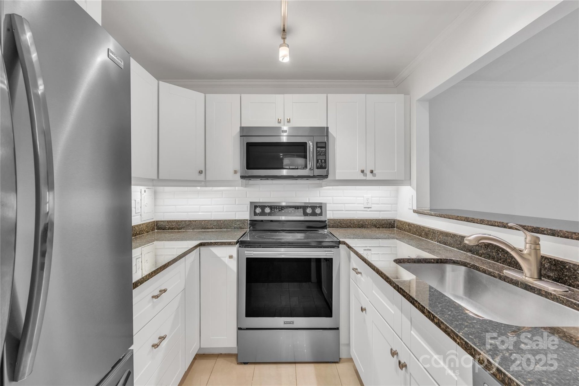 Property image 2 at 1323 Queens Road, Charlotte, NC 28207