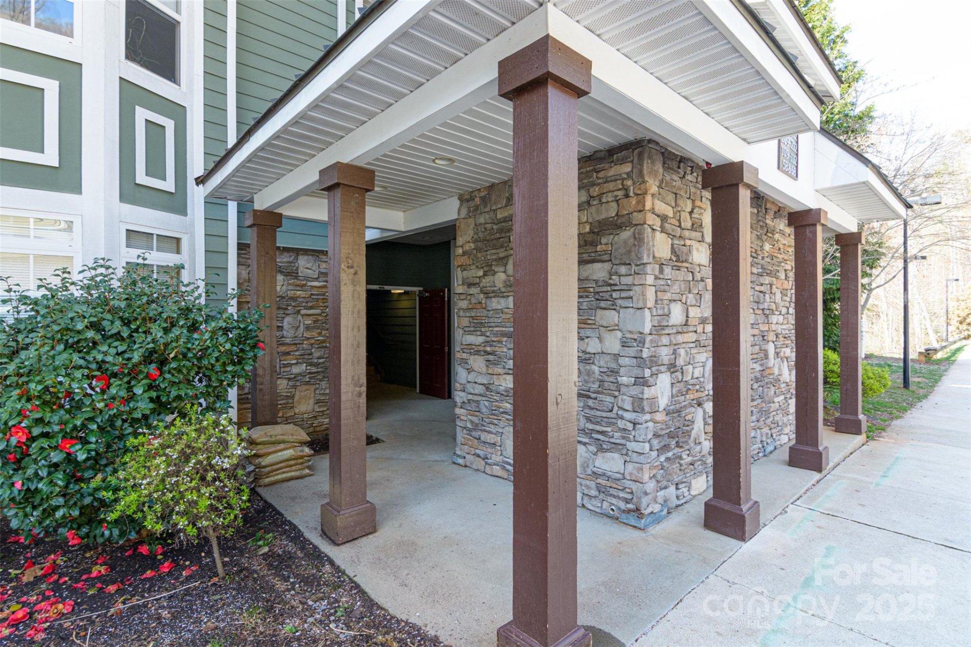 Property image 4 at 1000 Olde Eastwood Village Boulevard, Asheville, NC 28803