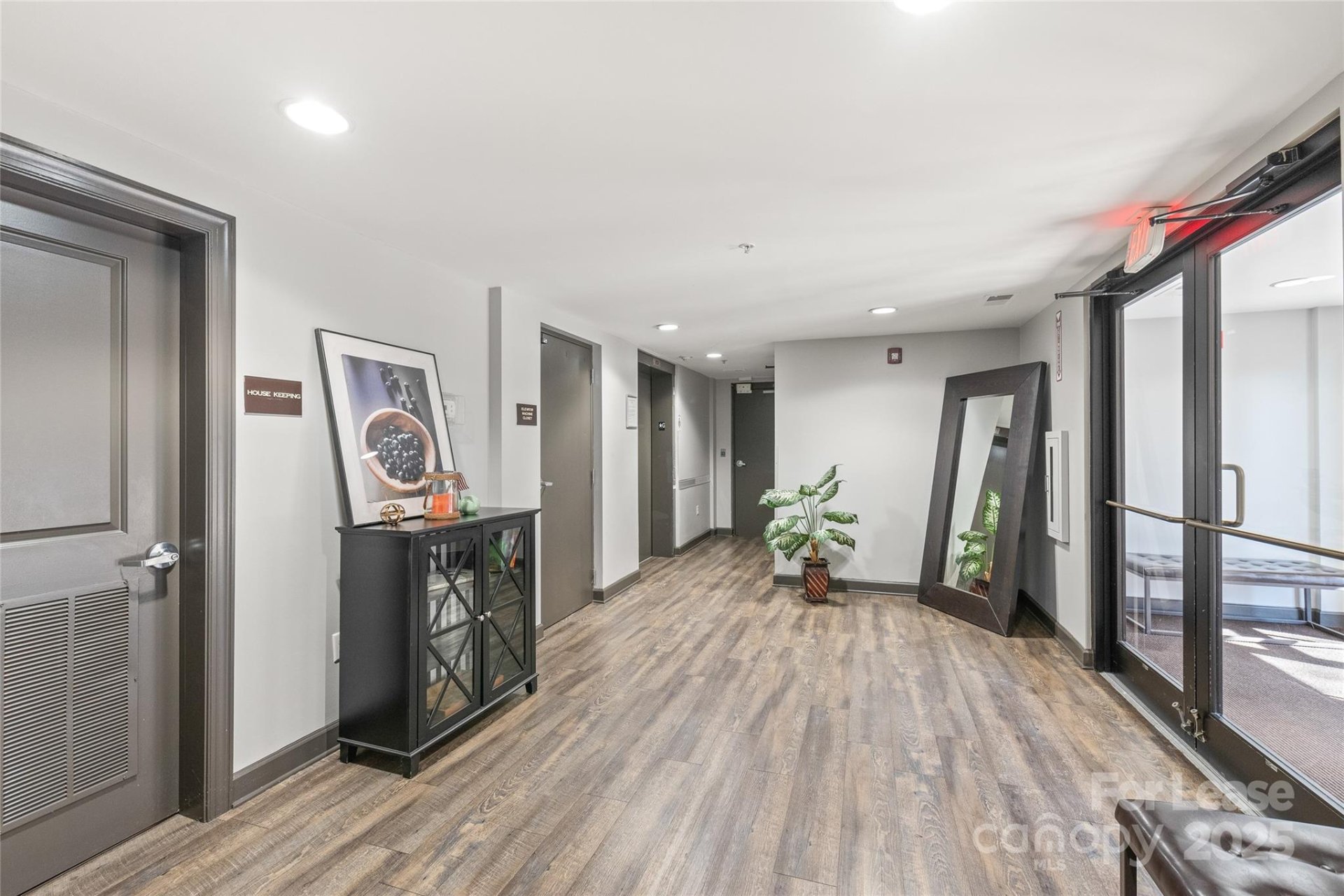 Property image 2 at 1829 Kenilworth Avenue, Charlotte, NC 28203