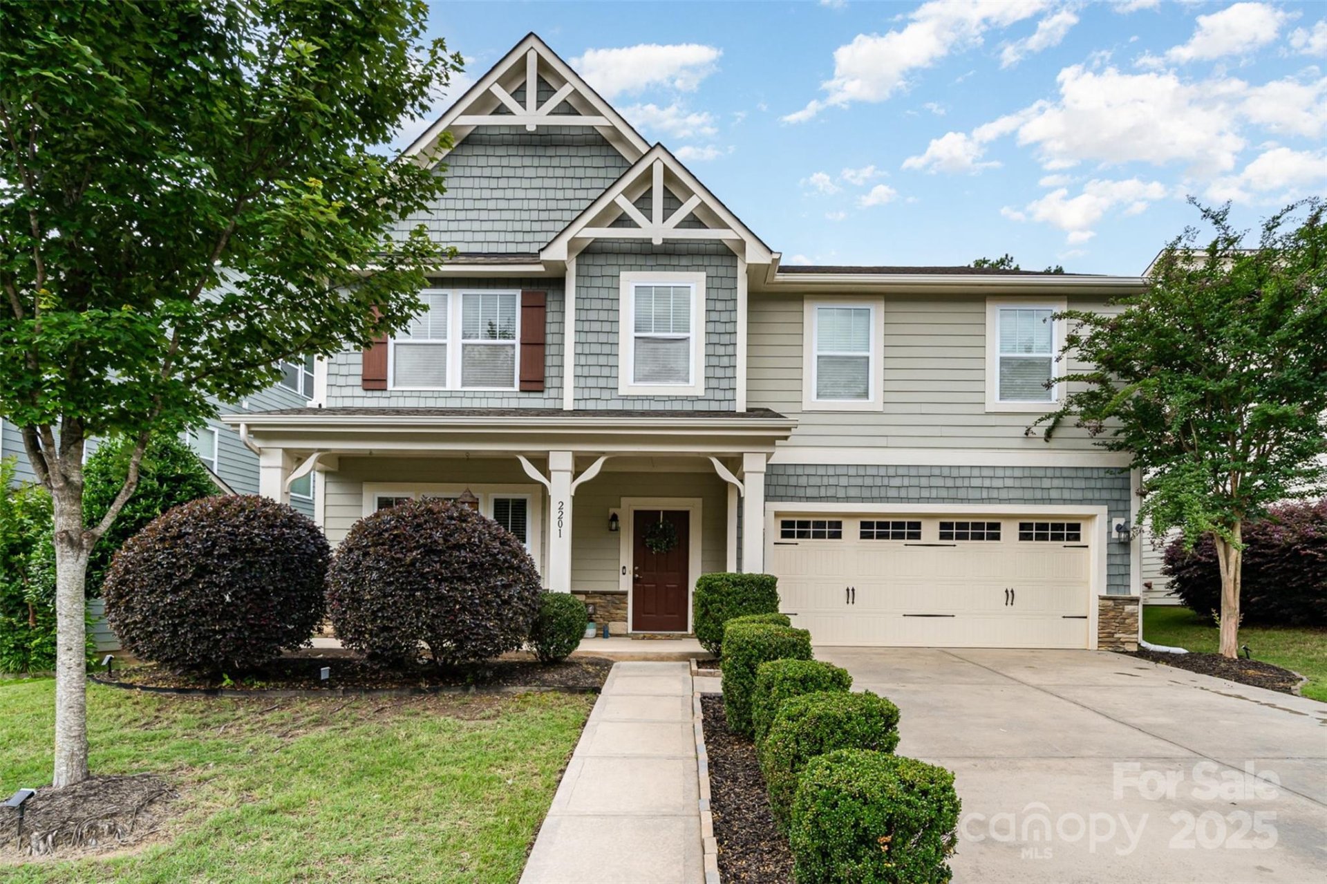 2201 Bluebell Way