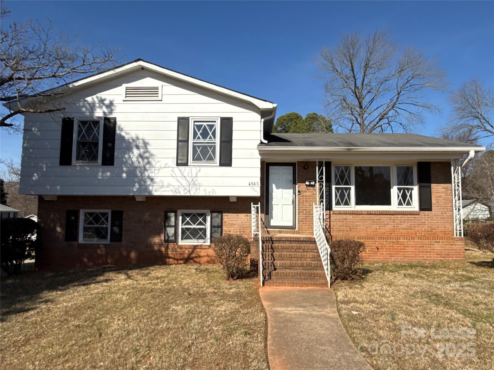 Property image 1 at 4840 Tanglebriar Drive, Charlotte, NC 28208