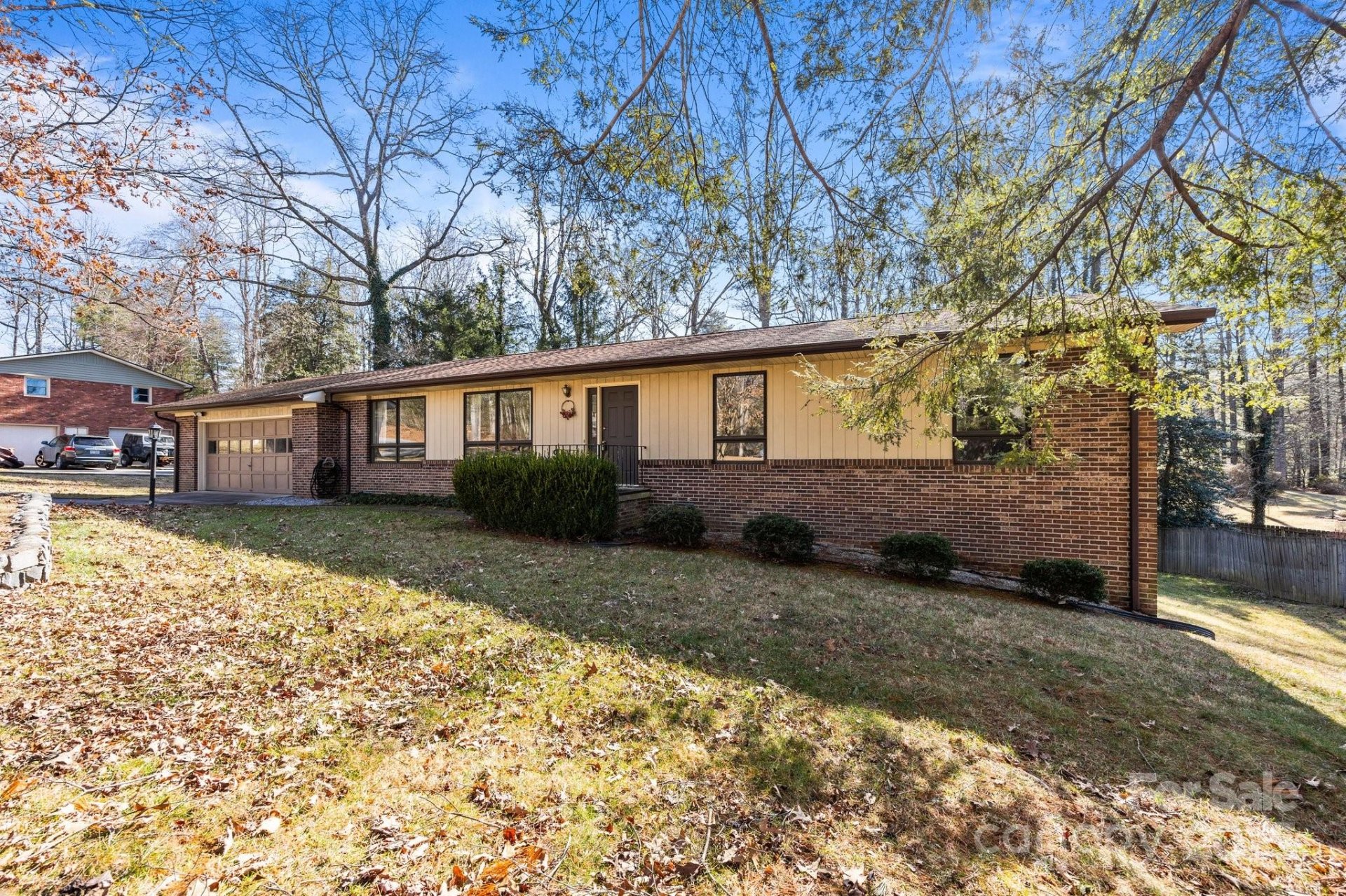 Property image 1 at 4 Dunleer Lane, Hendersonville, NC 28791