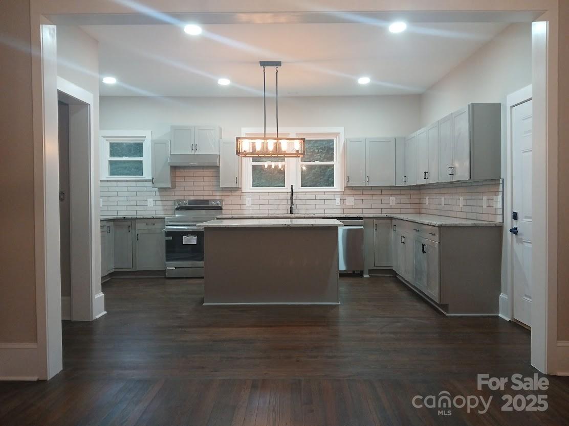 Property image 4 at 105 N Inman Avenue, Bessemer City, NC 28016