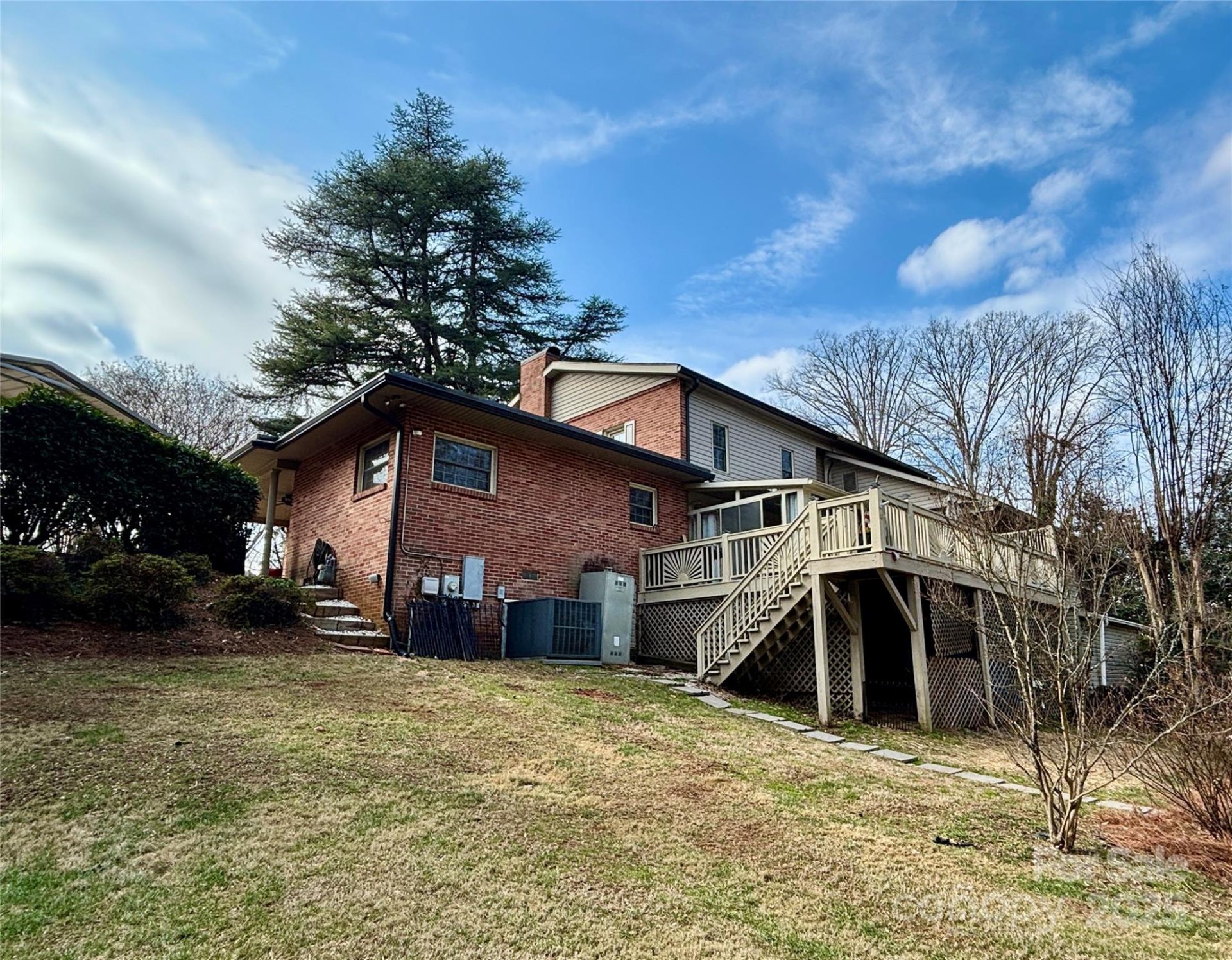 Property image 4 at 110 30th Avenue, Hickory, NC 28601