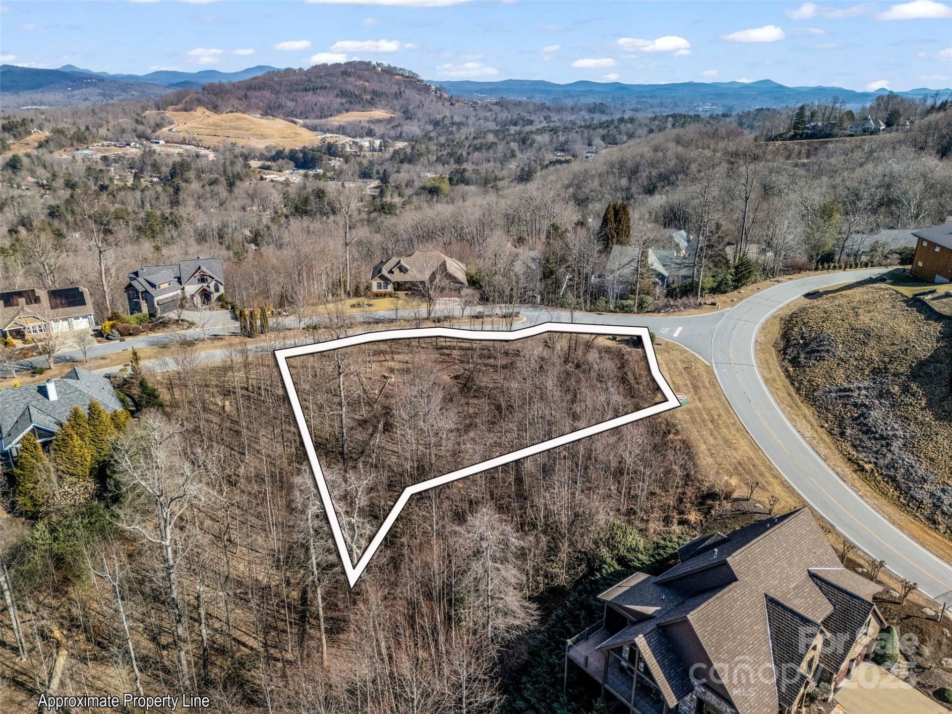 Property image 2 at 1509 Summit Hill Road, Hendersonville, NC 28791