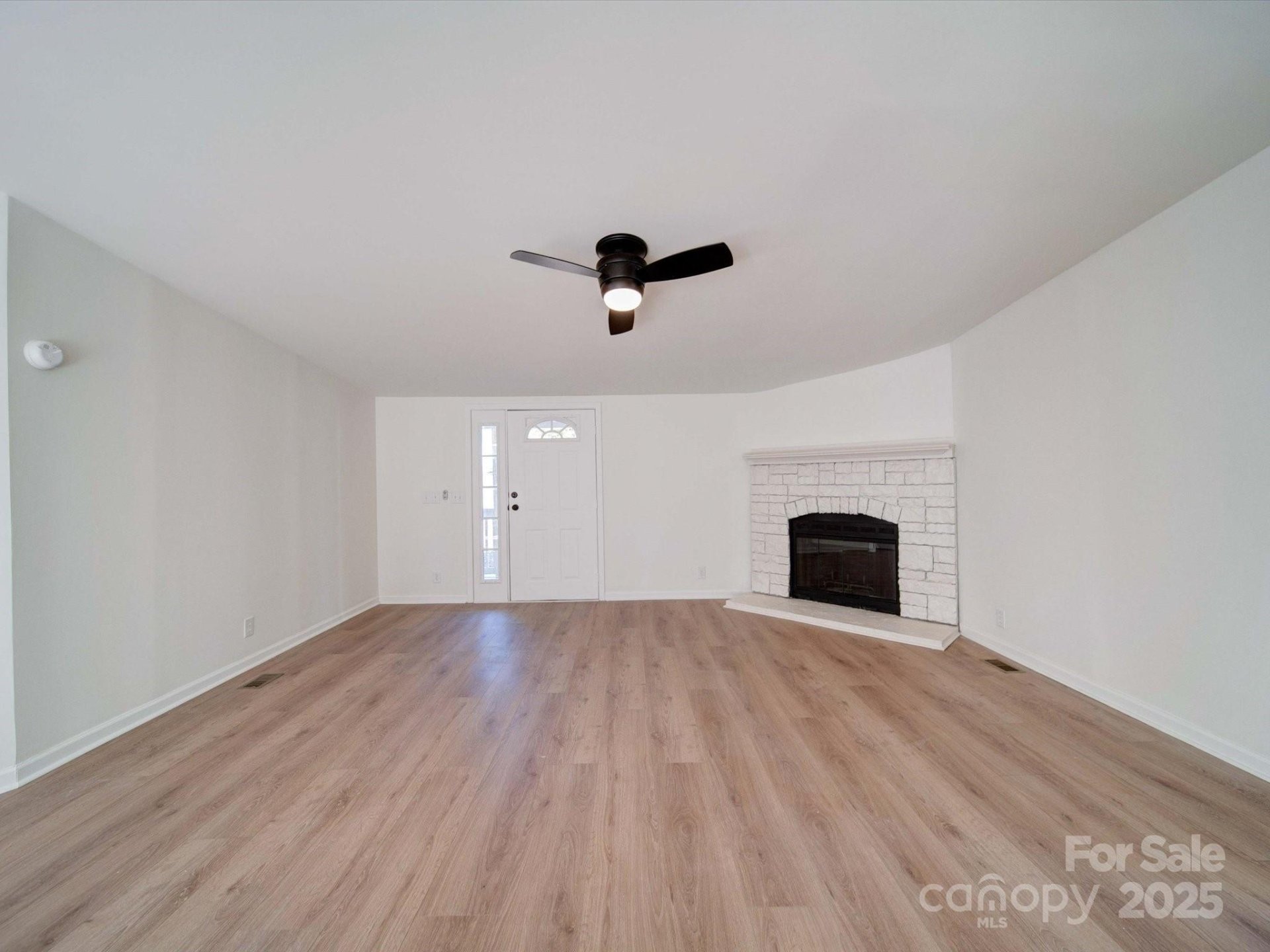 Property image 5 at 204 Regency Road, Mooresville, NC 28117