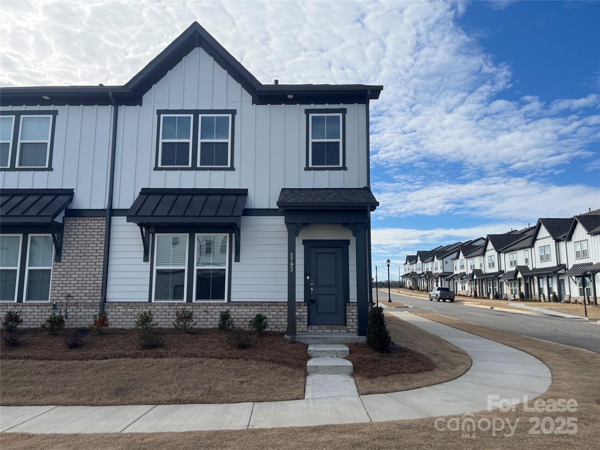 Property image 1 at 5793 Coulee Lane, Charlotte, NC 28215