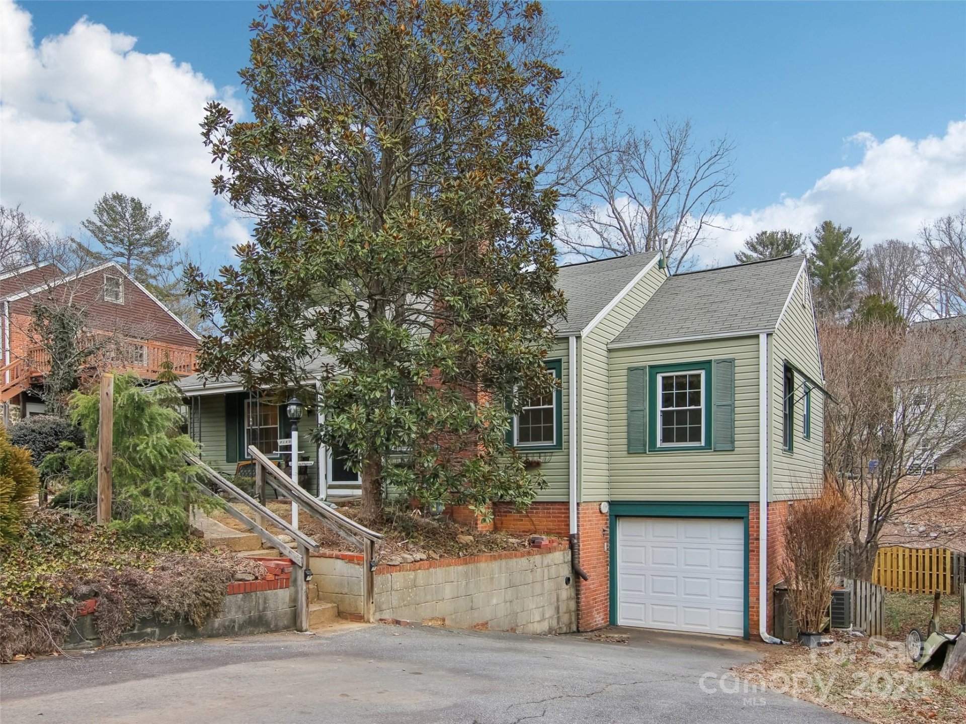 Property image 3 at 28 Kensington Drive, Asheville, NC 28805