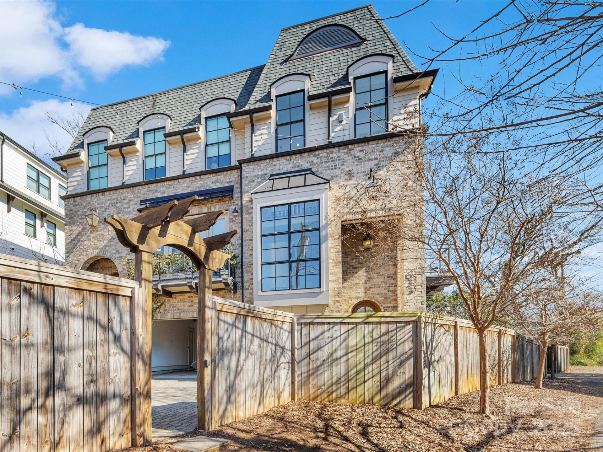 Property image 1 at 633 Mattie Rose Lane, Charlotte, NC 28204