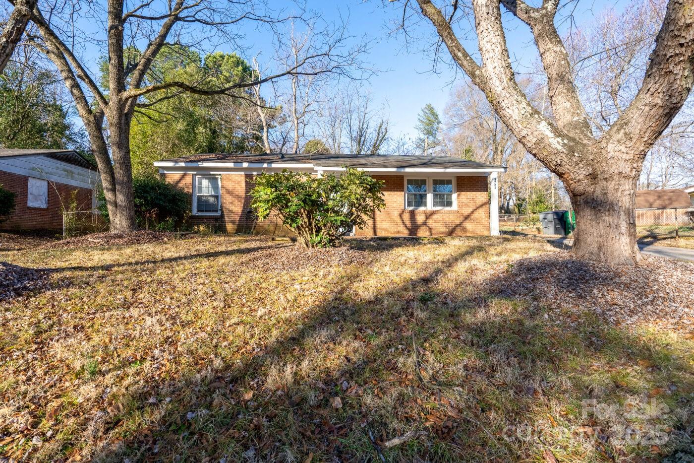 Property image 2 at 3721 Braden Drive, Charlotte, NC 28216