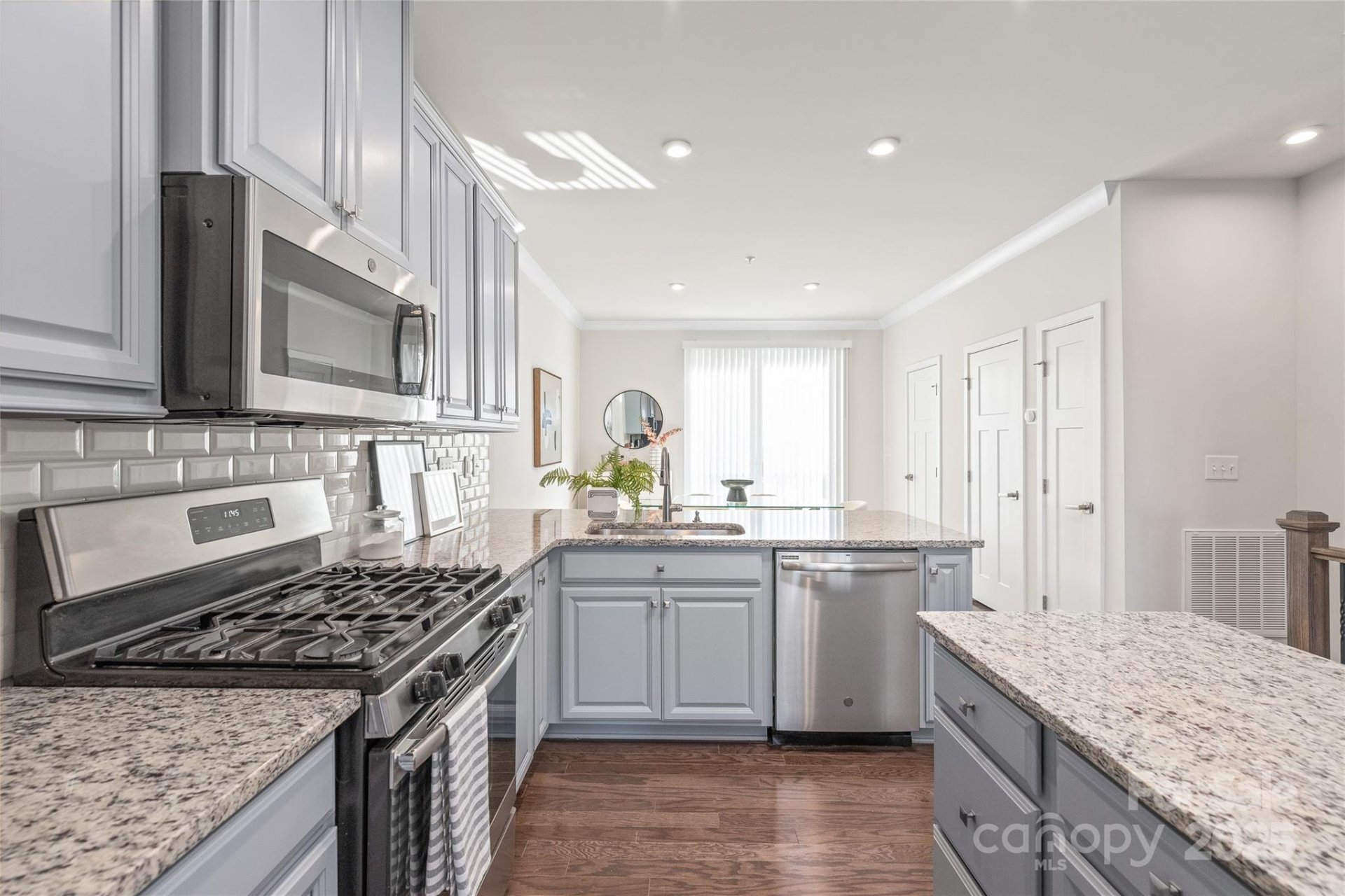 Property image 5 at 232 Parkwood Avenue, Charlotte, NC 28206