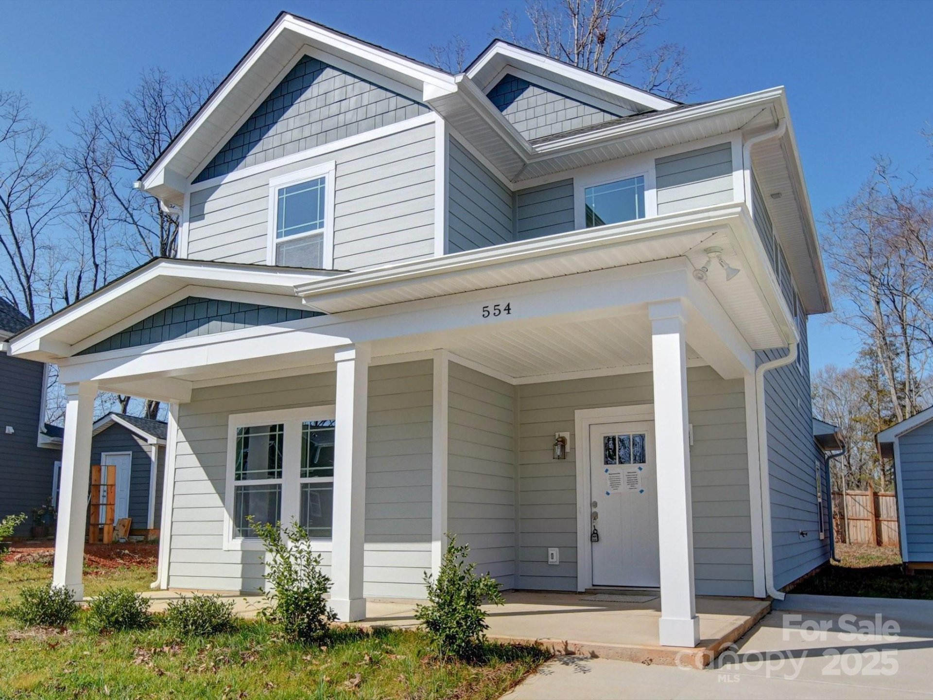 554 Geneva Circle