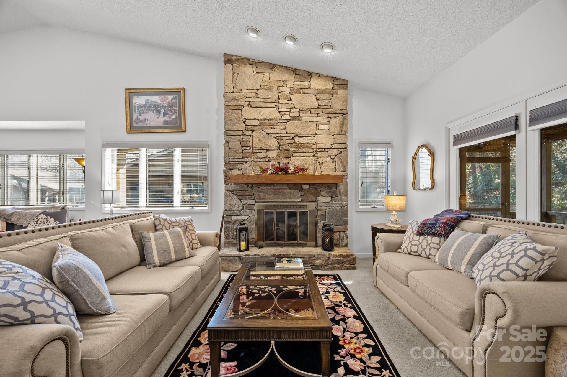 Property image 1 at 402 Laurel Oak Lane, Hendersonville, NC 28791