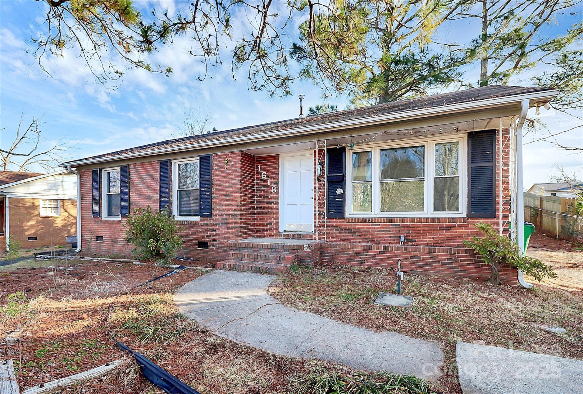 Property image 1 at 1618 Grovewood Drive, Charlotte, NC 28208