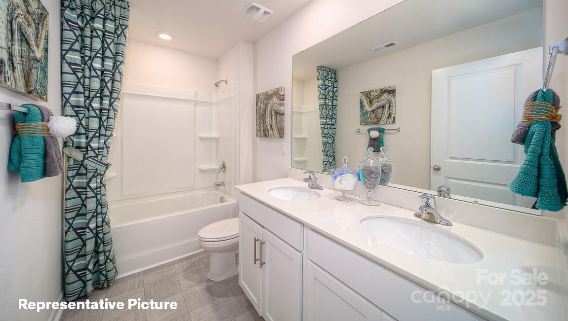 Property image 4 at 8032 Plymouth Drive, Sherrills Ford, NC 28673