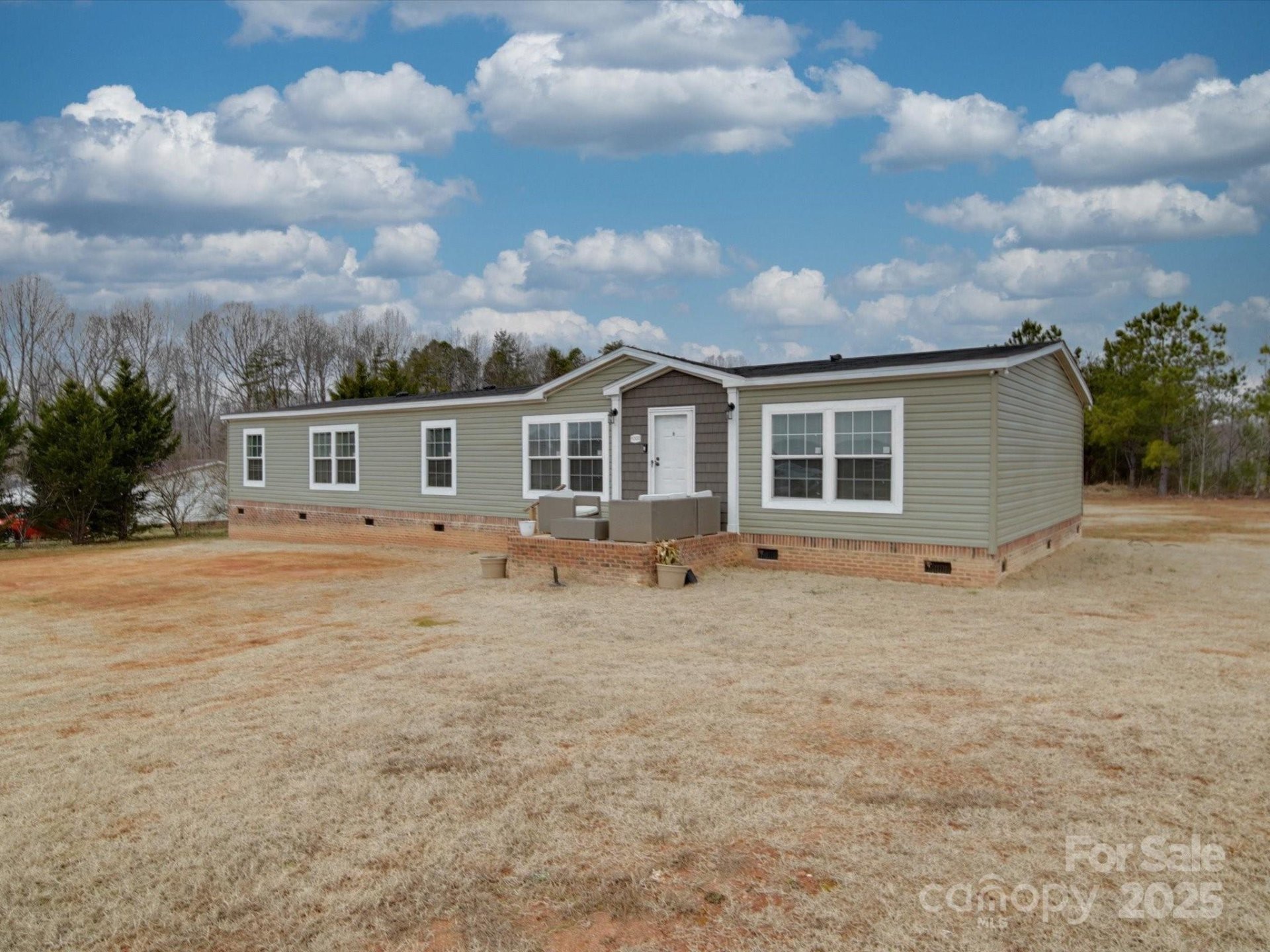 5300 Weblee Court