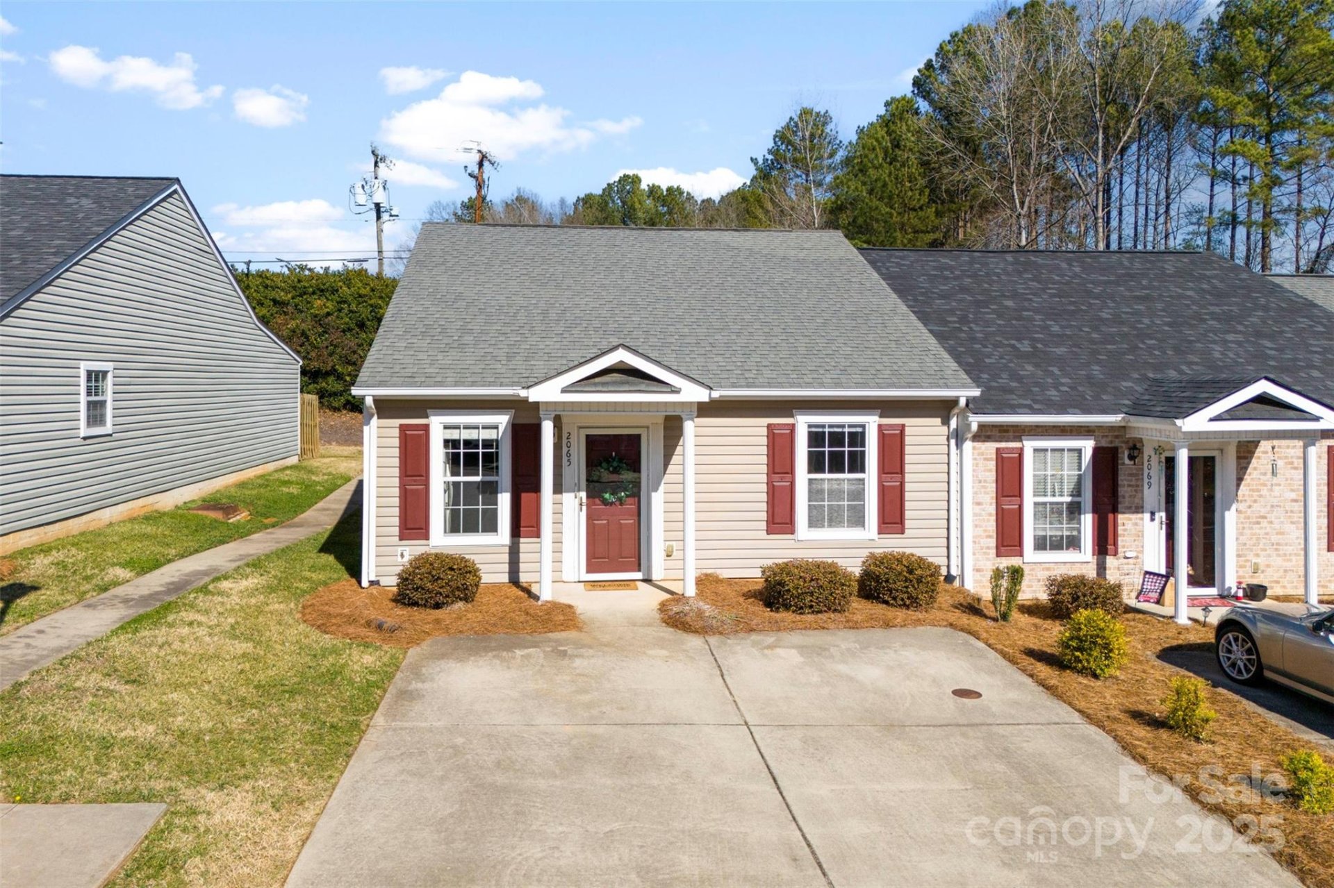 Property image 1 at 2065 Pin Oak Place, Cramerton, NC 28032