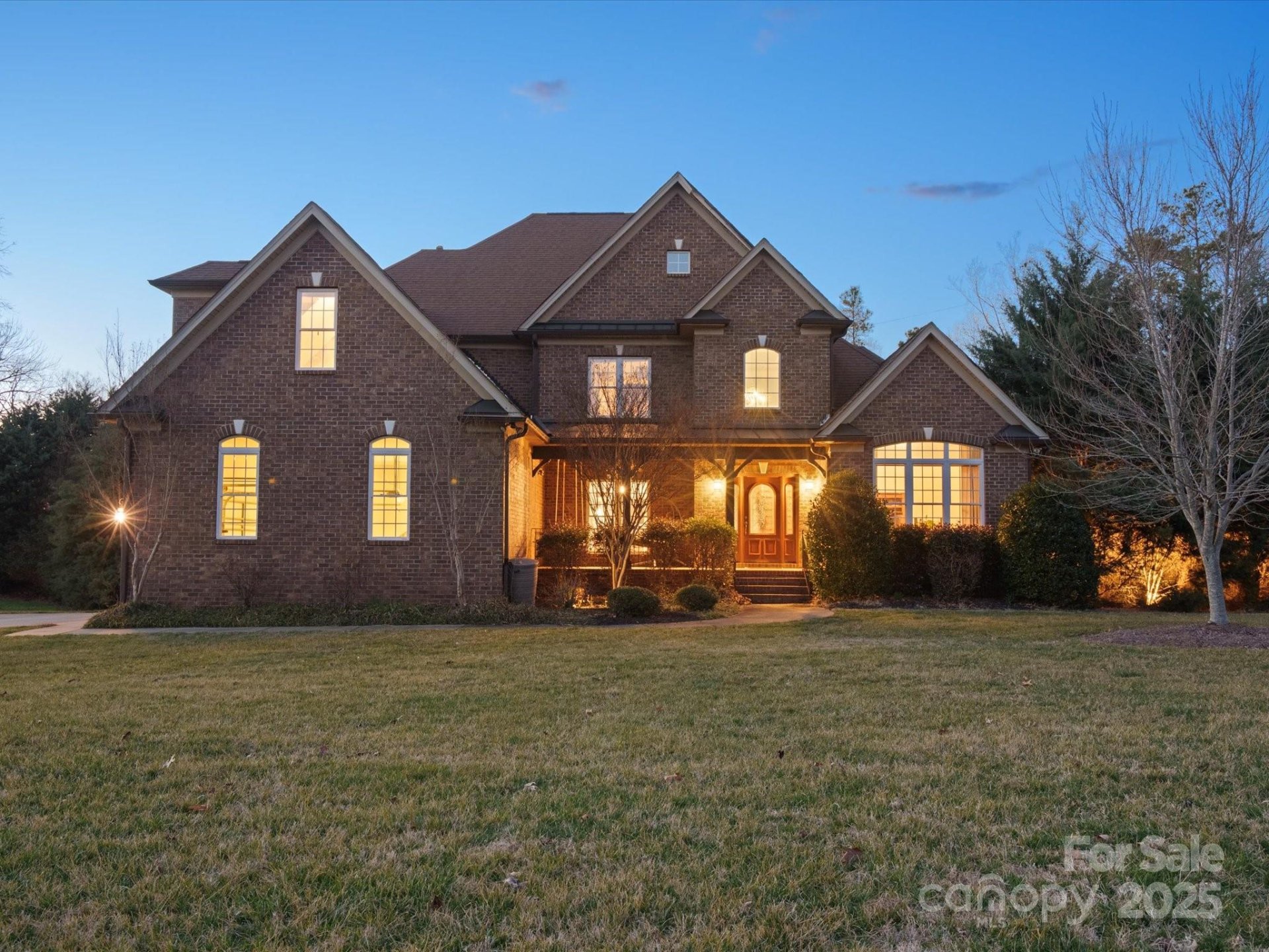 2553 Cozy Cove Drive