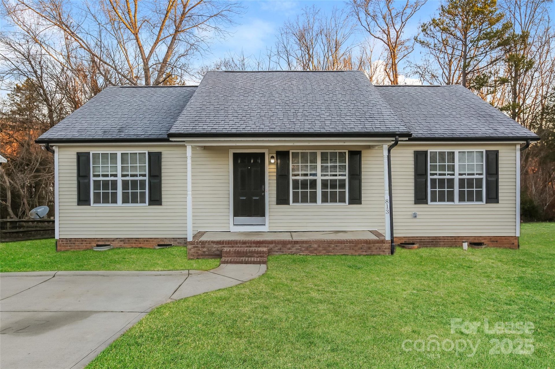 Property image 1 at 813 Loch Lomond Circle, Concord, NC 28025