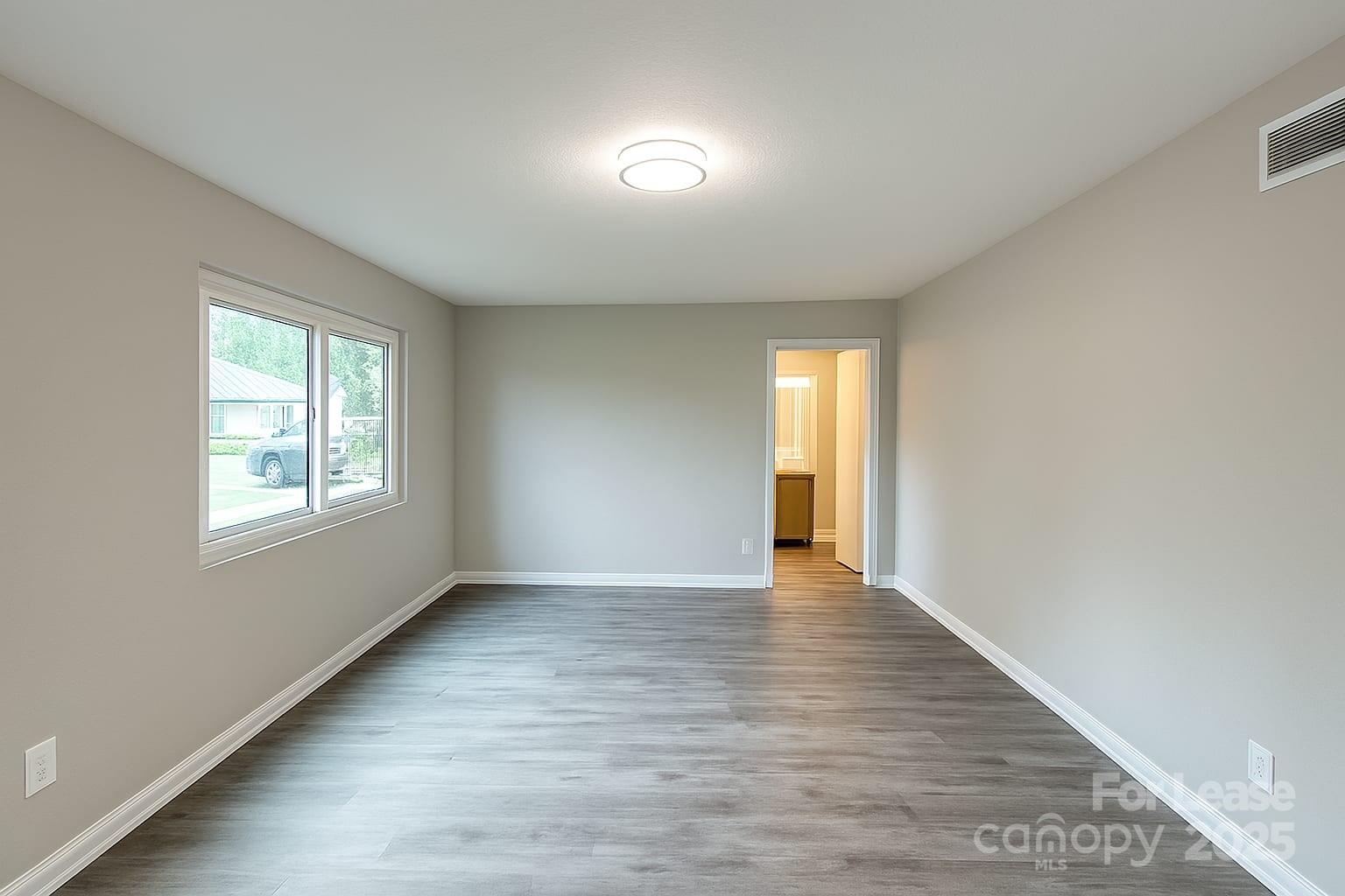 Property image 2 at 8033 Cedar Glen Drive, Charlotte, NC 28212