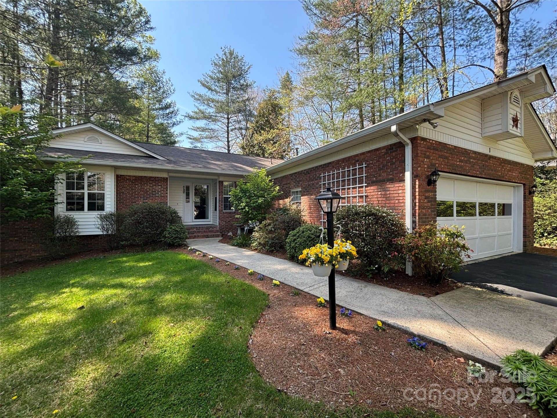 3 Pebble Beach Court