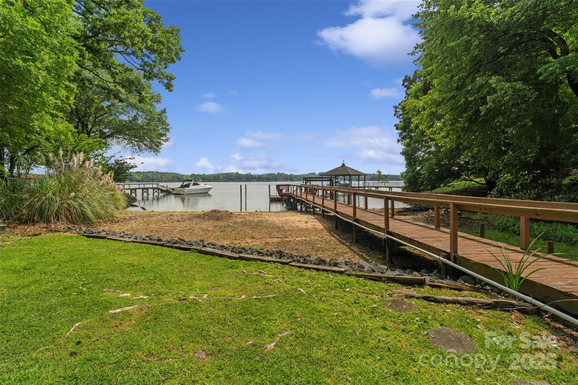 5580 Crepe Myrtle Road