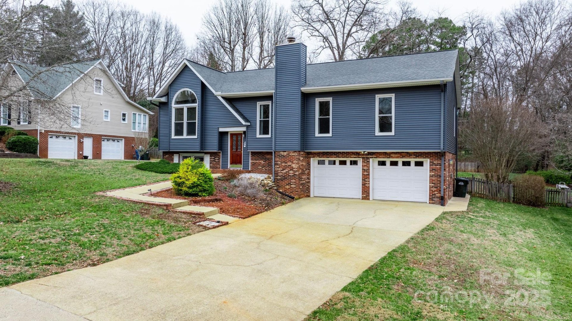 Meadow Creek, Hickory Community