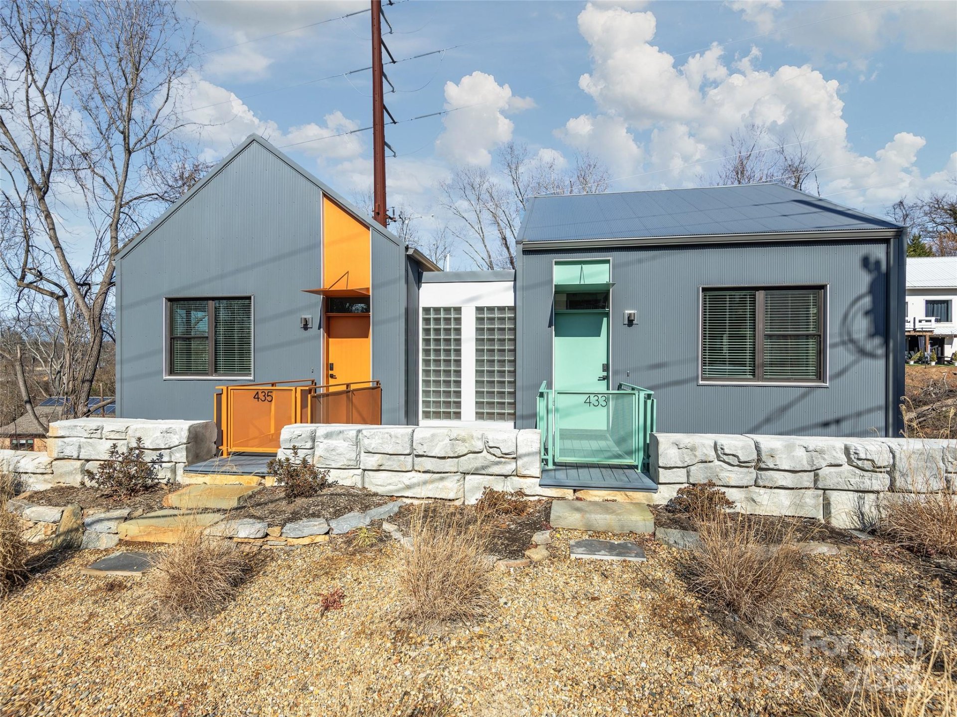 Chicken Hill, Asheville Community