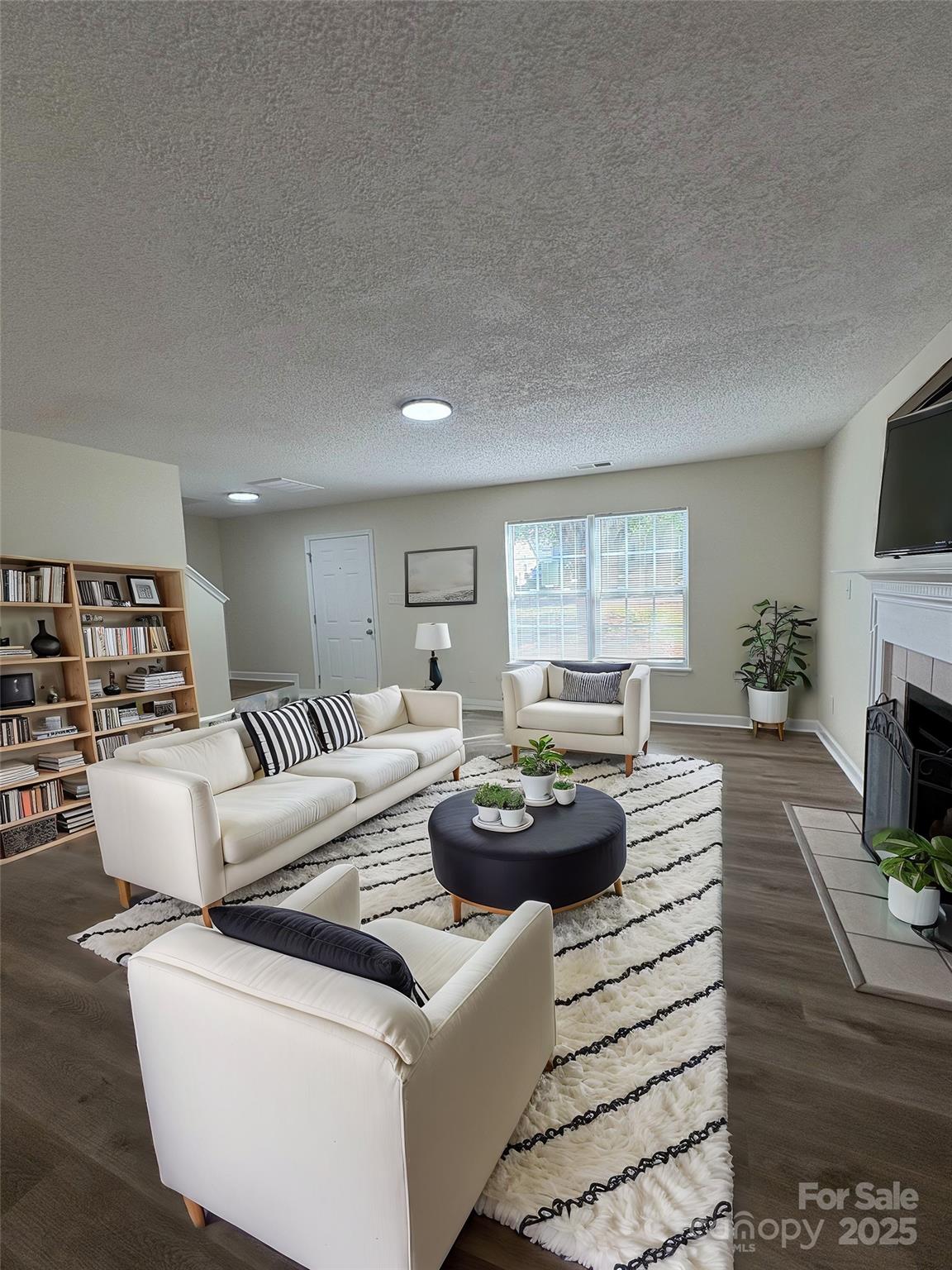 Property image 1 at 2303 Hope Valley Lane, Charlotte, NC 28213