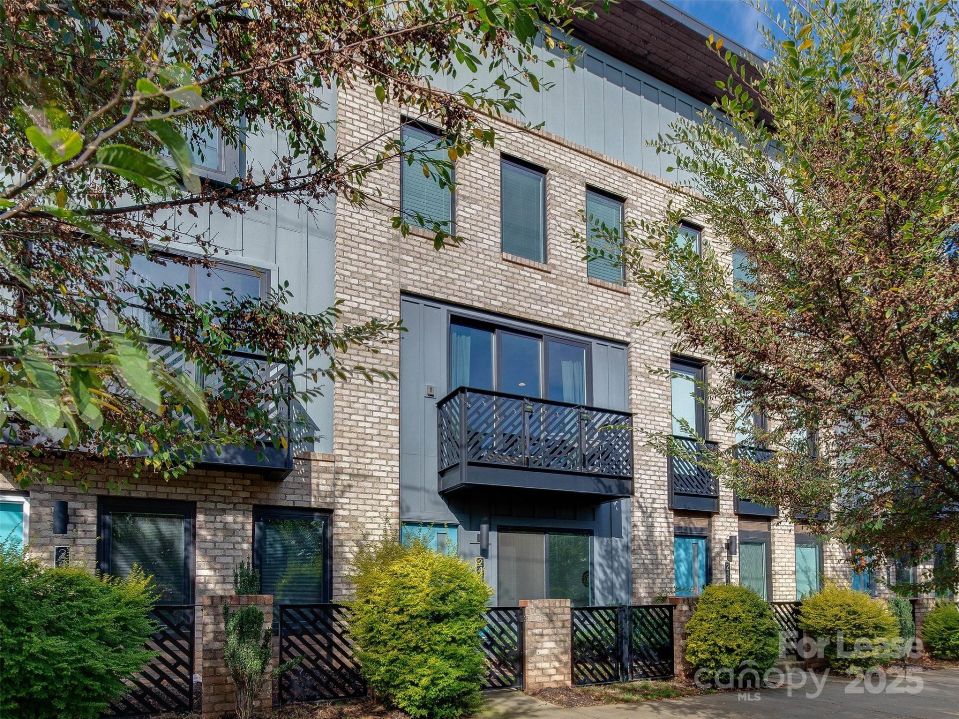 Property image 1 at 2420 Dunavant Street, Charlotte, NC 28203