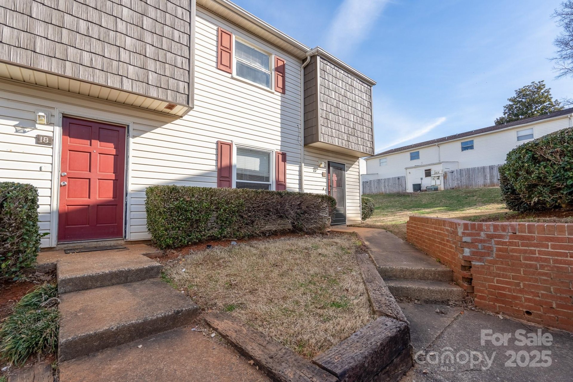 7929 Shady Oak Trail