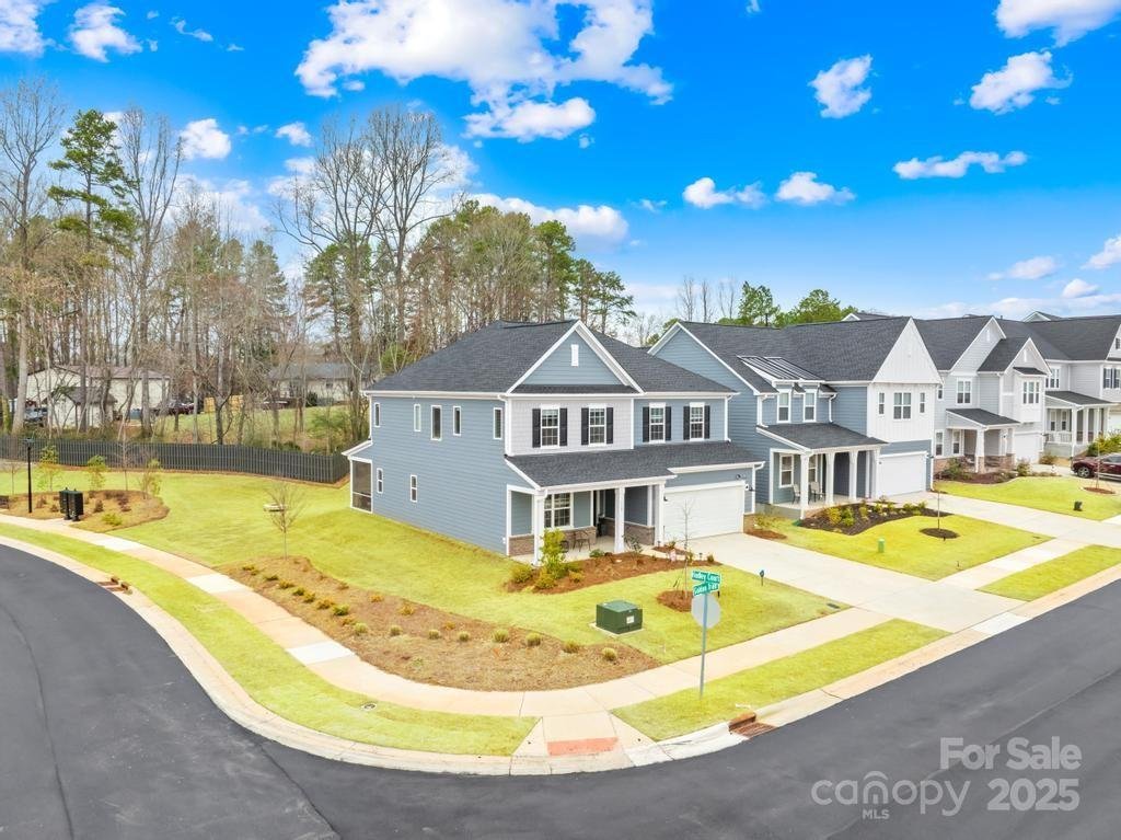 Eckley, Mooresville Community