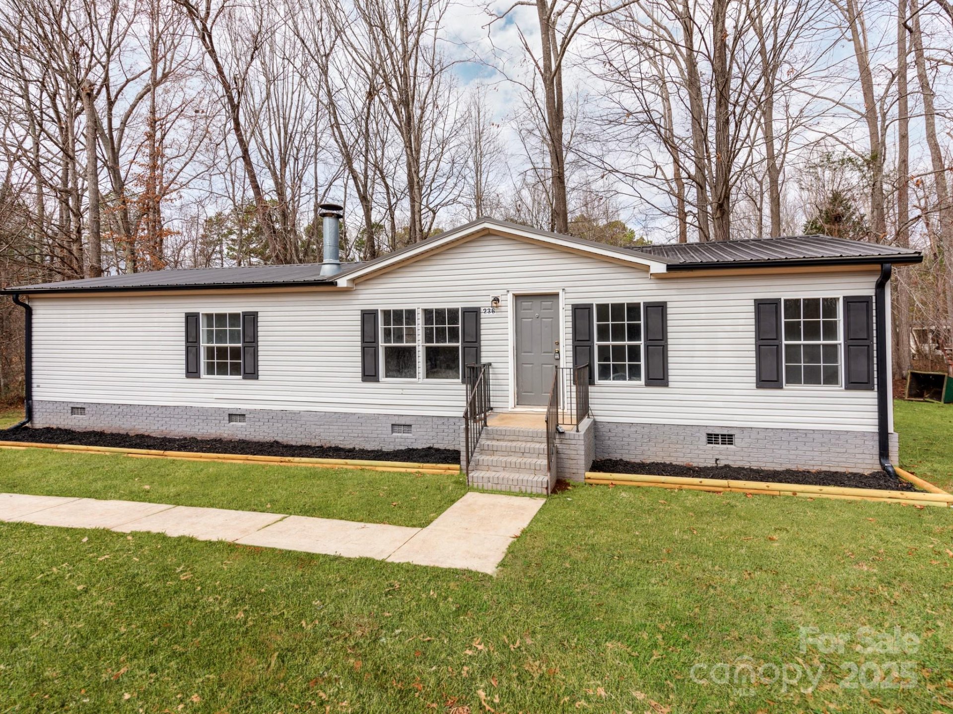 Property image 3 at 236 Sailwinds Road, Mooresville, NC 28115